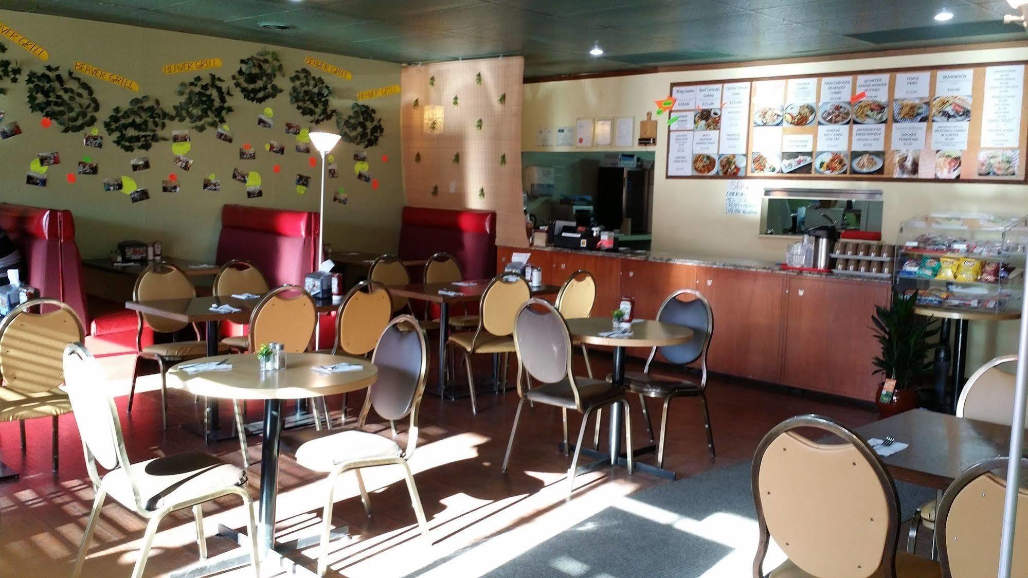 Beaver Hotel North Battleford Ngoại thất bức ảnh