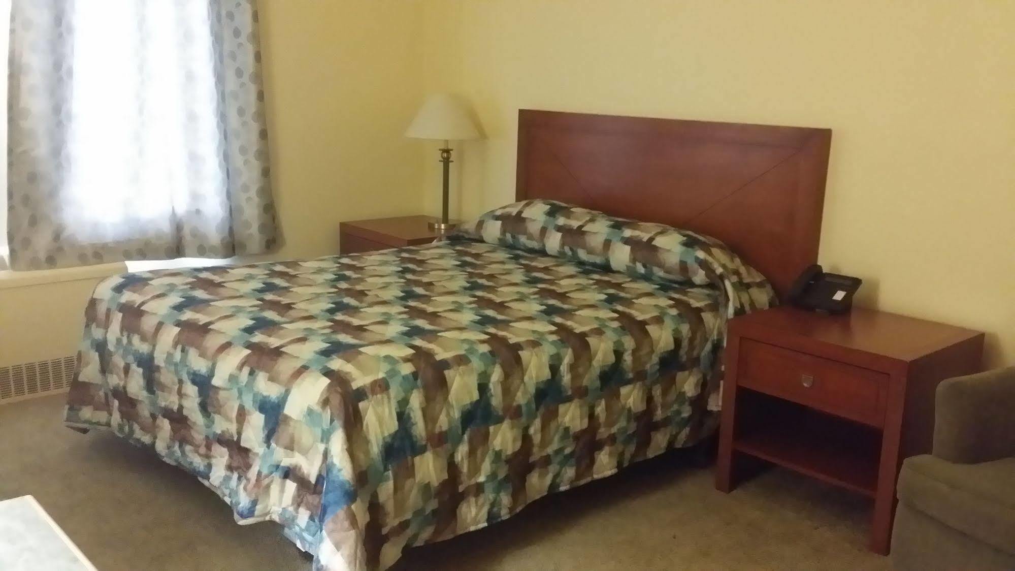 Beaver Hotel North Battleford Ngoại thất bức ảnh