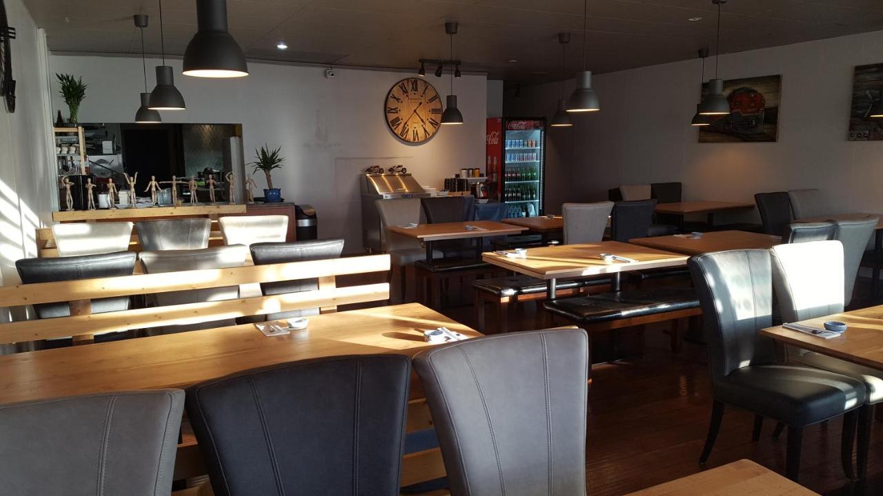 Beaver Hotel North Battleford Ngoại thất bức ảnh